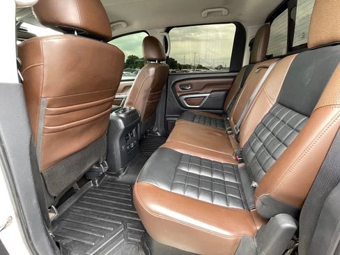 Used 2019 Nissan Titan Platinum Reserve w/ Platinum Utility Package AWD/4WD image 22