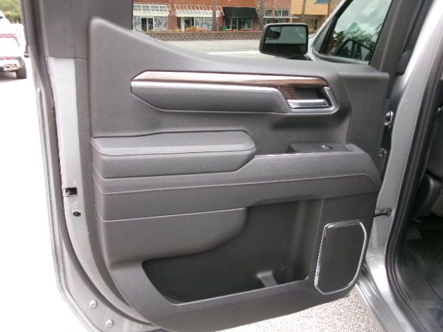 Used 2026 Chevrolet Silverado 1500 LT AWD/4WD image 17