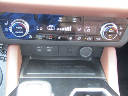 Used 2025 Mitsubishi Outlander SEL AWD/4WD image 25