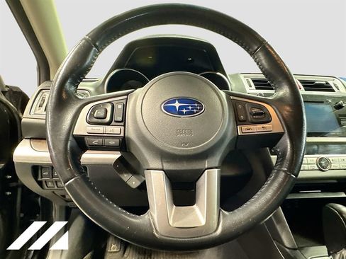 Used 2016 Subaru Outback 2.5i Limited AWD/4WD image 11
