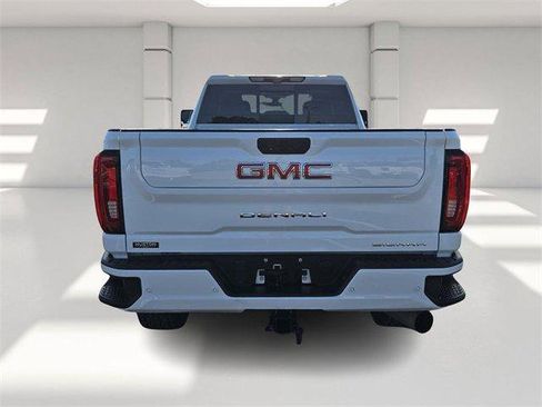 Used 2020 GMC Sierra 3500 Denali w/ Denali Ultimate Package image 4