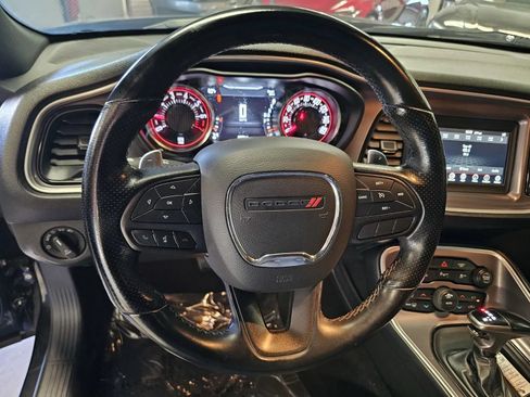 Used 2022 Dodge Challenger GT RWD image 11