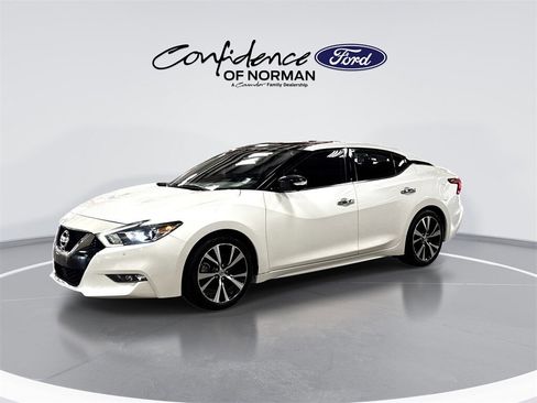 Used 2018 Nissan Maxima Platinum image 4