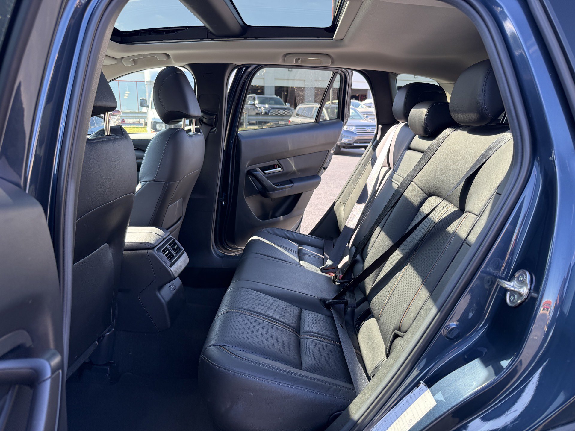 Used 2025 MAZDA CX-50 AWD 2.5 S w/ Premium Plus Pkg image 29