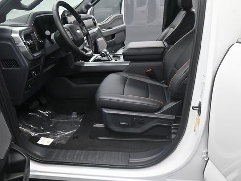 New 2025 Ford F150 Lariat w/ FX4 Off-Road Package image 3