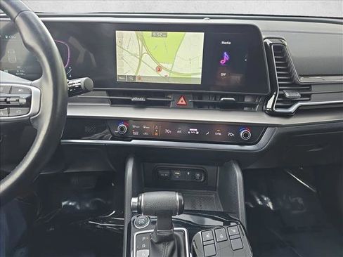 Used 2023 Kia Sportage EX image 20