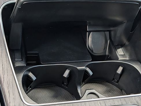 Used 2022 Mercedes-Benz GLC 300 4MATIC image 16