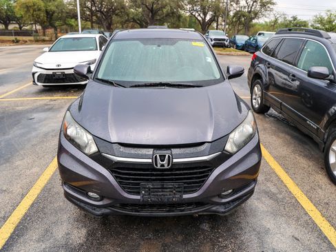 Used 2018 Honda HR-V EX image 29
