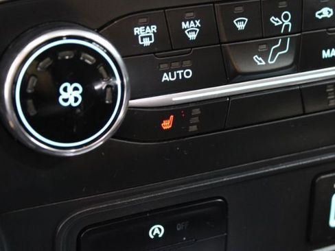 Used 2019 Ford EcoSport SE w/ SE Convenience Package FWD image 19