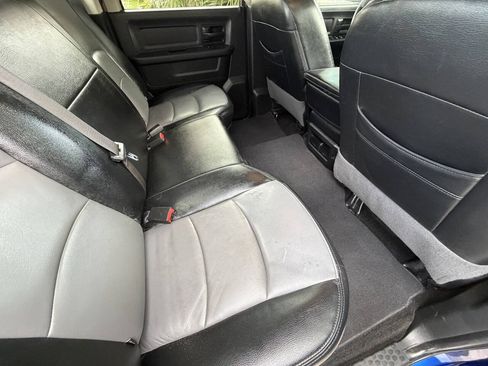 Used 2015 RAM 2500 Tradesman w/ Chrome Appearance Group AWD/4WD image 14