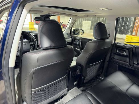 Used 2024 Toyota 4Runner TRD Off-Road Premium w/ Moonroof Package AWD/4WD image 28