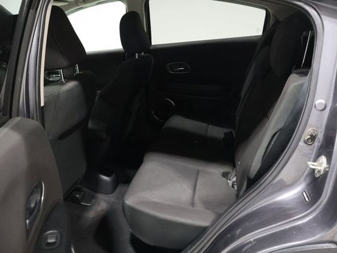 Used 2018 Honda HR-V EX image 18