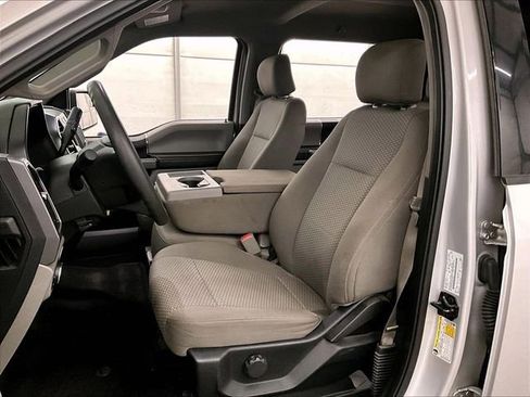 Used 2017 Ford F150 XLT AWD/4WD image 24