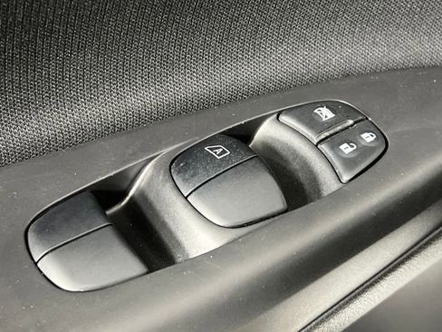 Used 2019 Nissan Sentra SV w/ Special Edition Package image 22