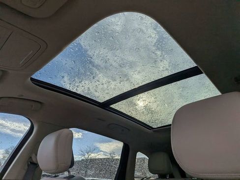 Used 2025 Lincoln Nautilus Reserve image 20