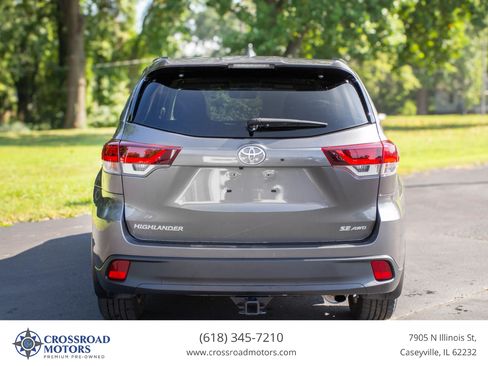 Used 2019 Toyota Highlander SE AWD/4WD image 5