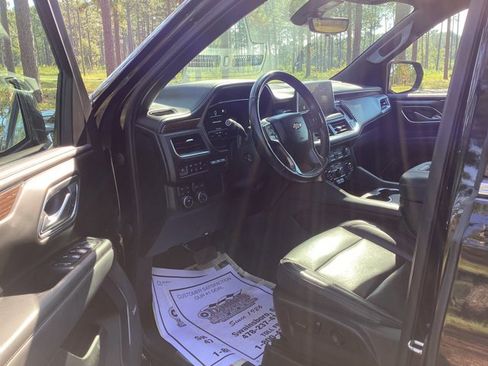 Used 2022 Chevrolet Suburban High Country image 7