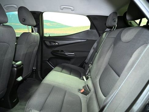 Used 2022 Chevrolet Bolt EUV LT w/ Comfort Package image 45