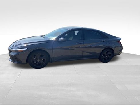Used 2026 Hyundai Elantra Sport FWD image 29