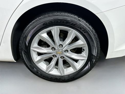 Used 2024 Chevrolet Malibu LT image 29