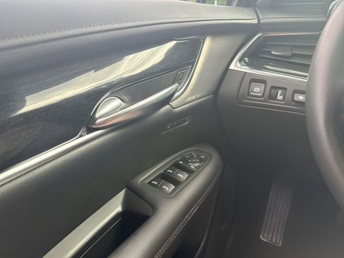 Used 2021 Cadillac XT5 Premium Luxury image 21