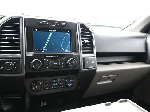 Used 2019 Ford F150 XLT w/ Equipment Group 302A Luxury AWD/4WD image 17