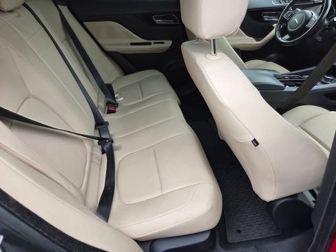 Used 2018 Jaguar F-PACE Premium AWD/4WD image 10