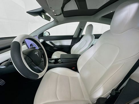 Used 2020 Tesla Model 3 Performance image 13