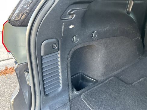 Used 2019 Jeep Grand Cherokee Limited w/ Luxury Group II image 38