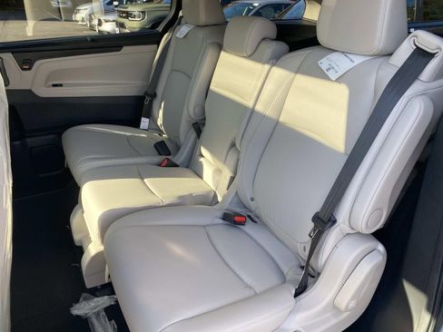 New 2026 Honda Odyssey EX-L image 7