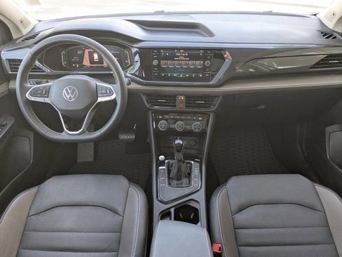 Used 2022 Volkswagen Taos SEL image 13