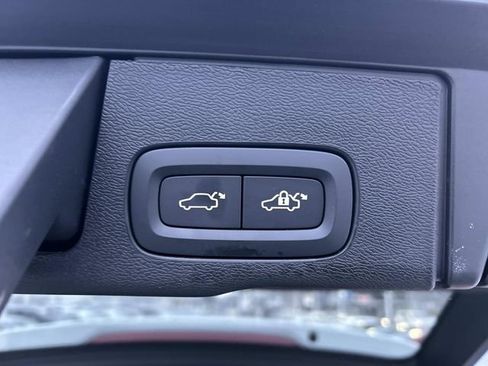 Used 2024 Volvo XC60 B5 Plus w/ Protection Package Premier image 14