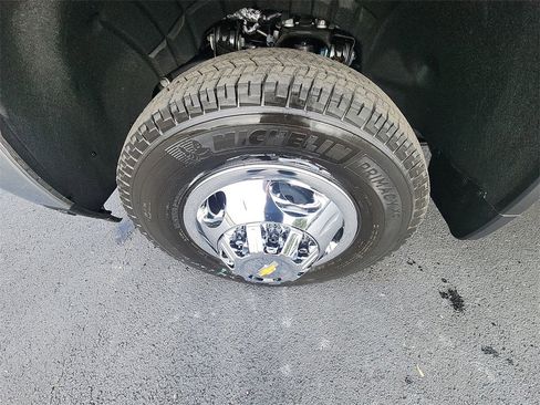 New 2026 Chevrolet Silverado 3500 LT image 10