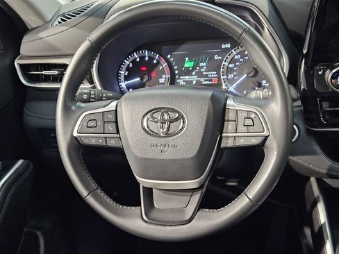Used 2025 Toyota Highlander XLE AWD/4WD image 27