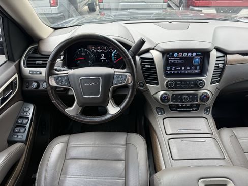 Used 2018 GMC Yukon XL Denali w/ Denali Ultimate Package AWD/4WD image 14