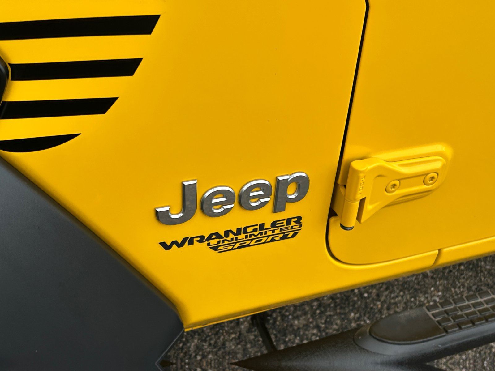 Used 2019 Jeep Wrangler Unlimited Sport AWD/4WD image 23