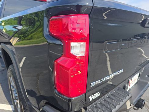 New 2026 Chevrolet Silverado 2500 Custom w/ Custom Value Package AWD/4WD image 34