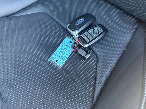 Certified 2025 Ford F150 Raptor image 34