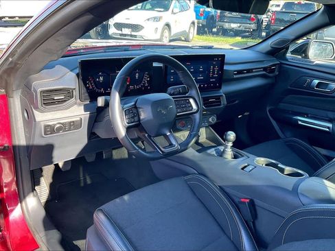 Used 2025 Ford Mustang GT RWD image 2