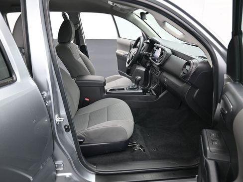 Certified 2022 Toyota Tacoma SR image 29