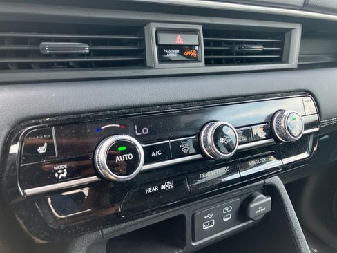 Certified 2025 Honda Pilot EX-L image 22