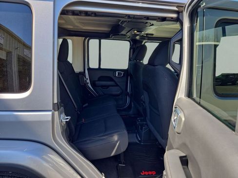 Certified 2021 Jeep Wrangler Unlimited Sahara image 18