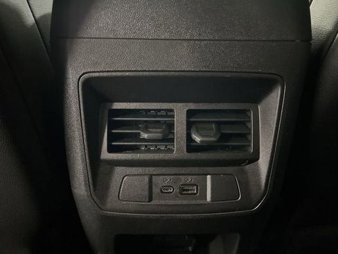 Used 2024 GMC Canyon AT4X w/ AT4X AEV Edition image 21