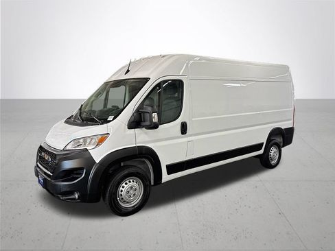 New 2026 RAM ProMaster 2500 w/ Premium Convenience Group FWD image 2