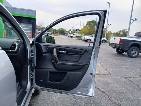 Used 2014 GMC Acadia Denali image 16