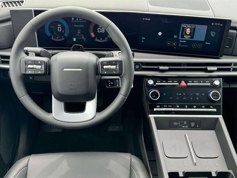 Certified 2025 Hyundai Santa Fe XRT image 17