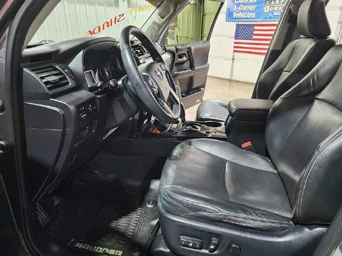 Used 2019 Toyota 4Runner Limited AWD/4WD image 9