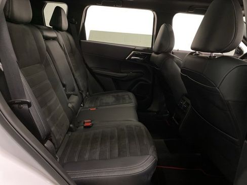 Used 2024 Mitsubishi Outlander Ralliart image 87