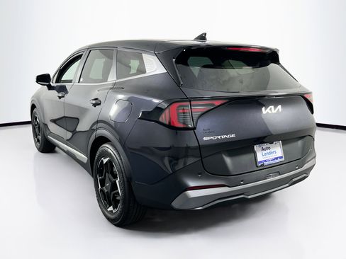 Used 2026 Kia Sportage EX FWD image 7
