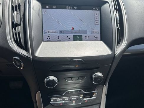 Certified 2018 Ford Edge SEL w/ Equipment Group 201A FWD image 19